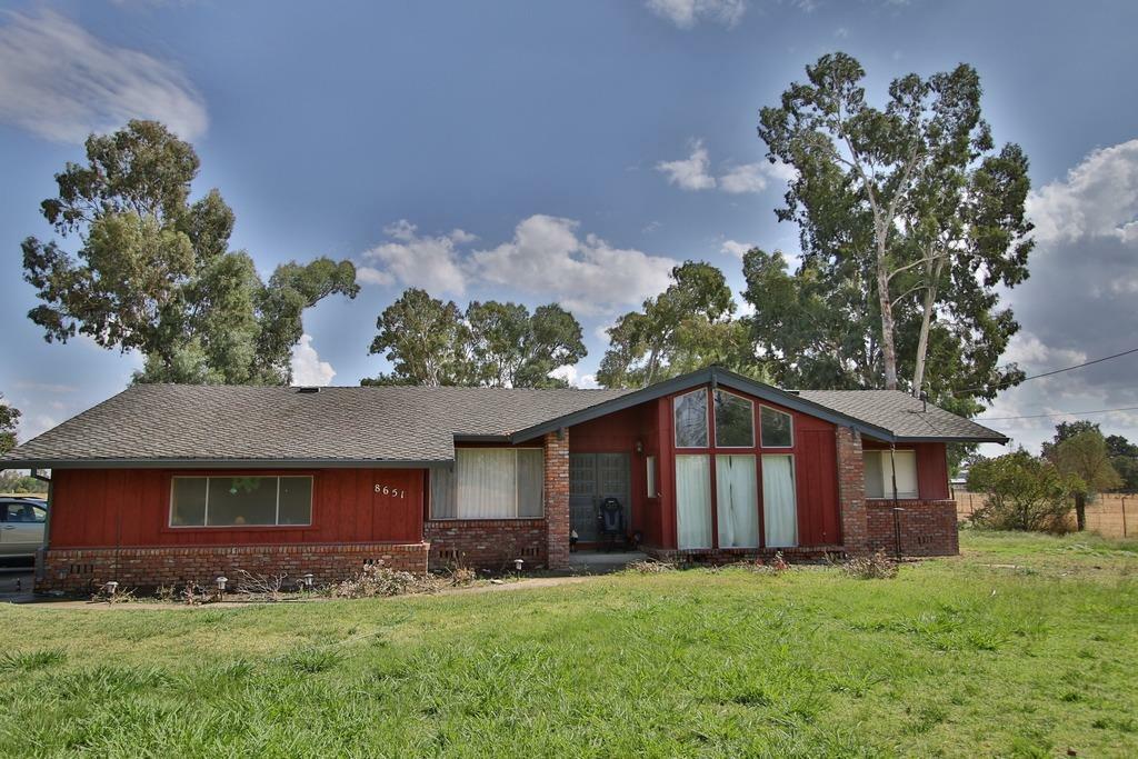 Property Photo:  8651 Bader Rd  CA 95624 