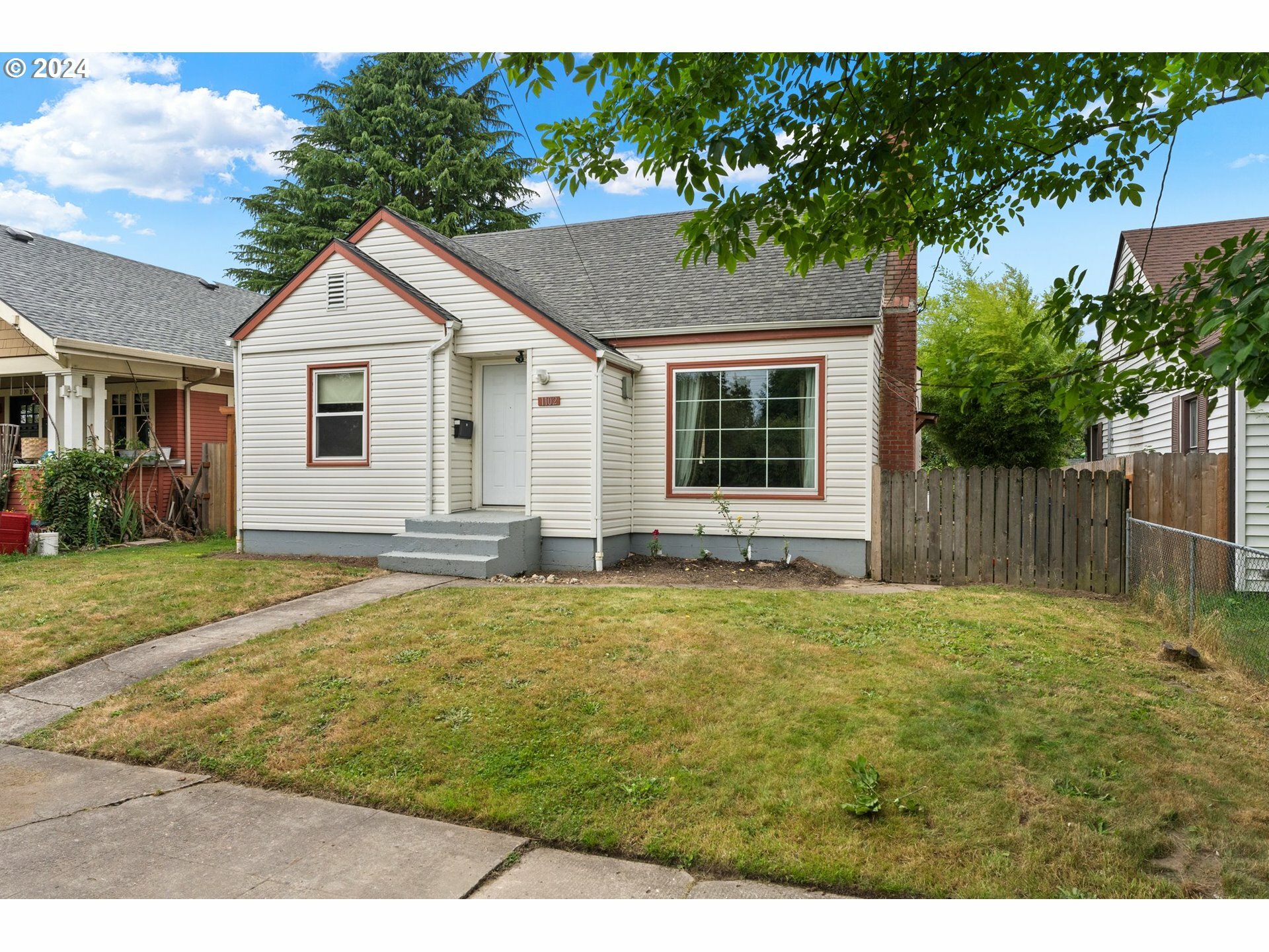 1102 S 3rd Ave  Kelso WA 98626 photo