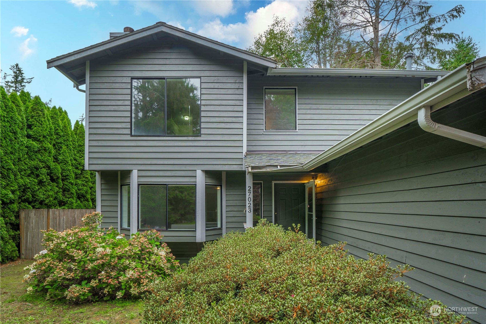 Property Photo:  27023 218th Avenue SE  WA 98038 