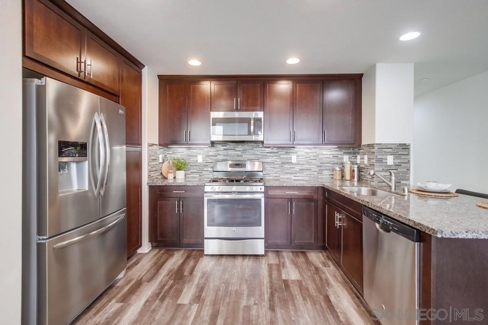 Property Photo: 5040 Paramount Dr CA 92123