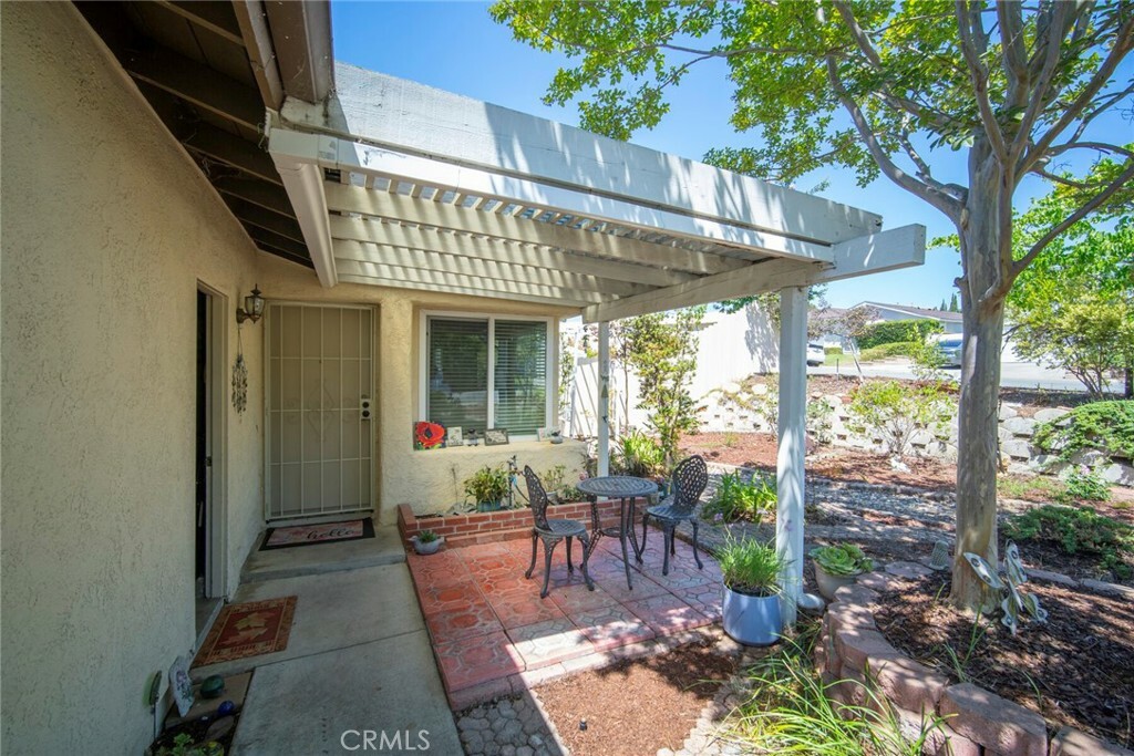 Property Photo:  27075 La Fuente  CA 92692 