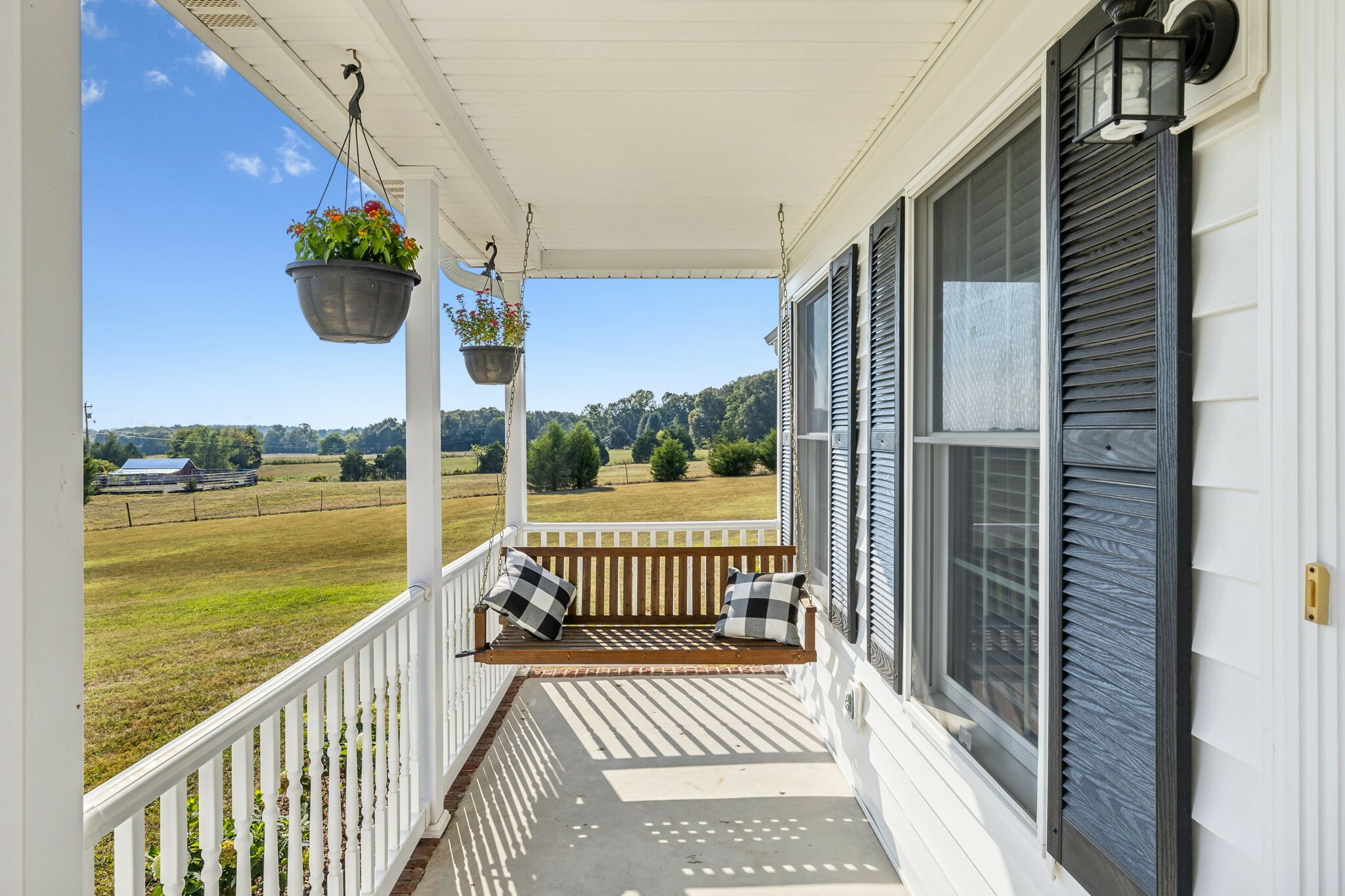 Property Photo:  4152 Old Coopertown Rd  TN 37172 