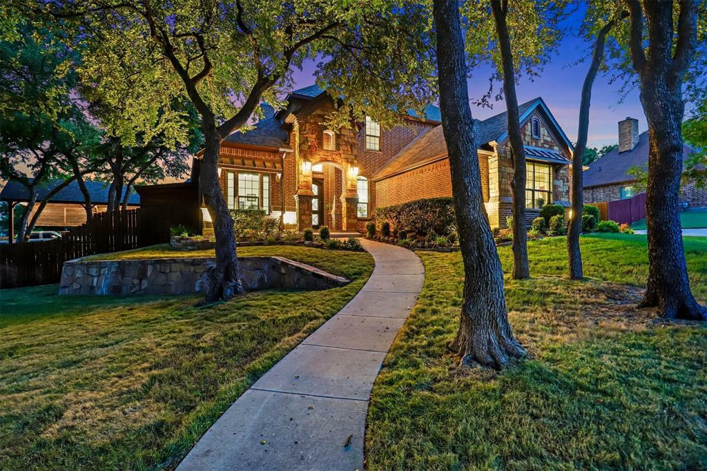 Property Photo:  1510 Wagon Wheel Court  TX 76065 