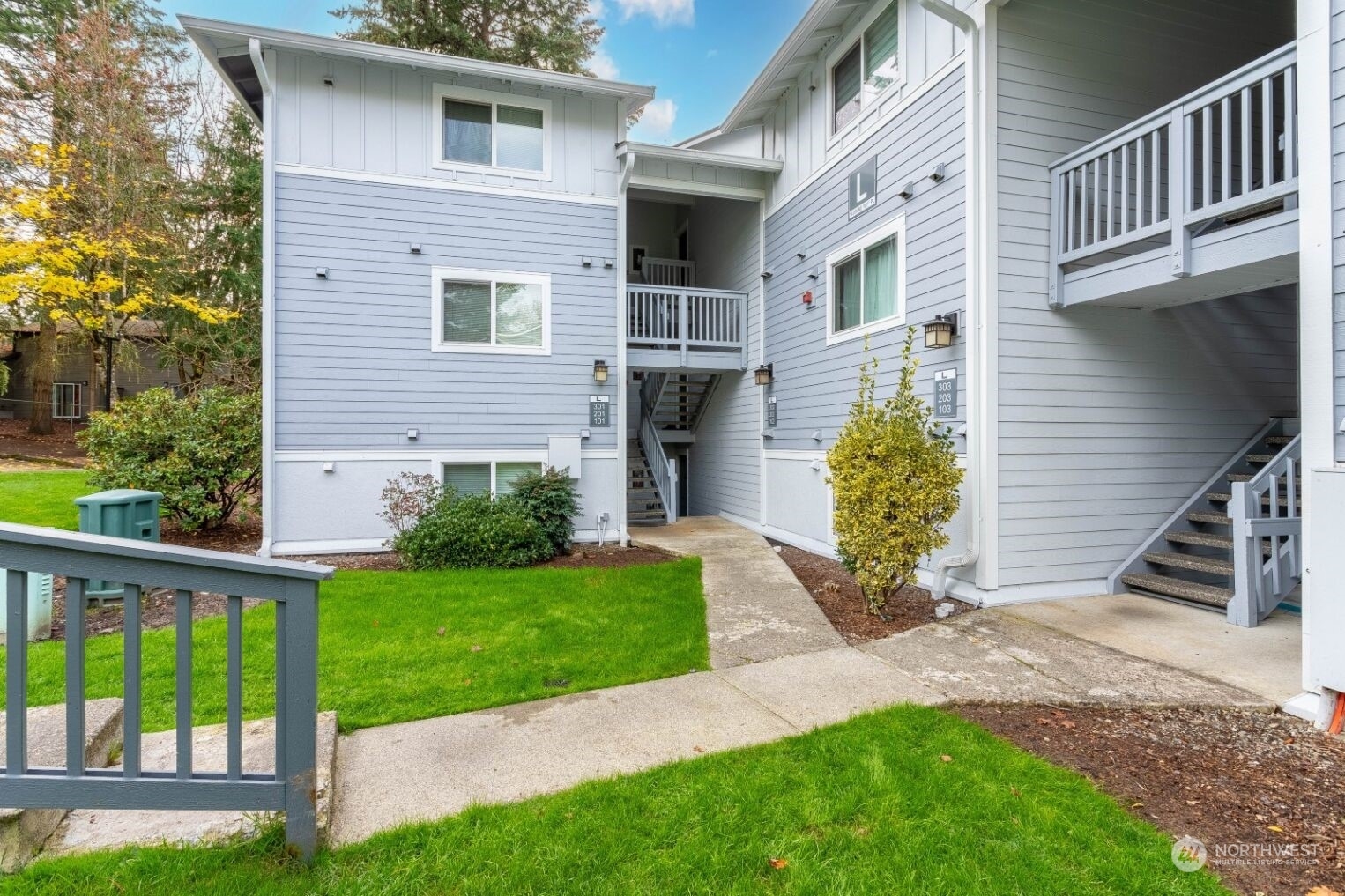 Property Photo:  14206 NE 181st Place L101  WA 98072 