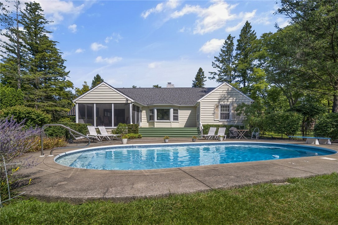 Property Photo:  105 Highgate Place  NY 14850 