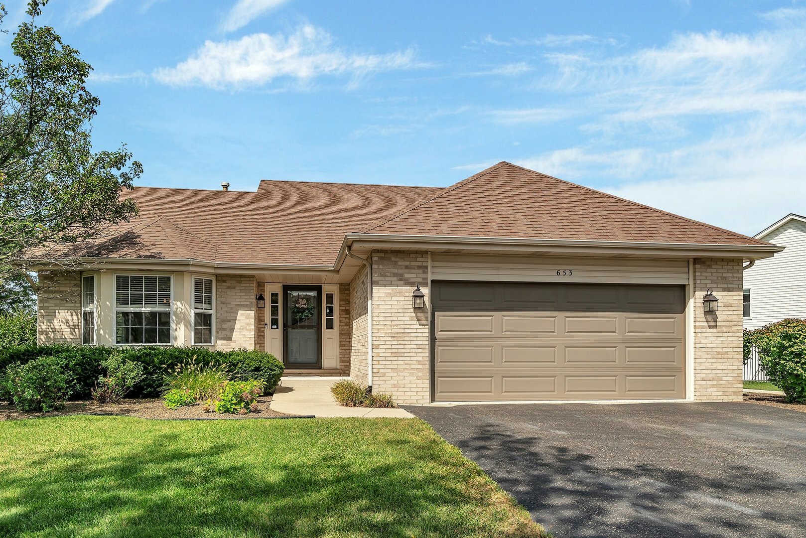 Property Photo: 653 Sandpiper Drive IL 60451