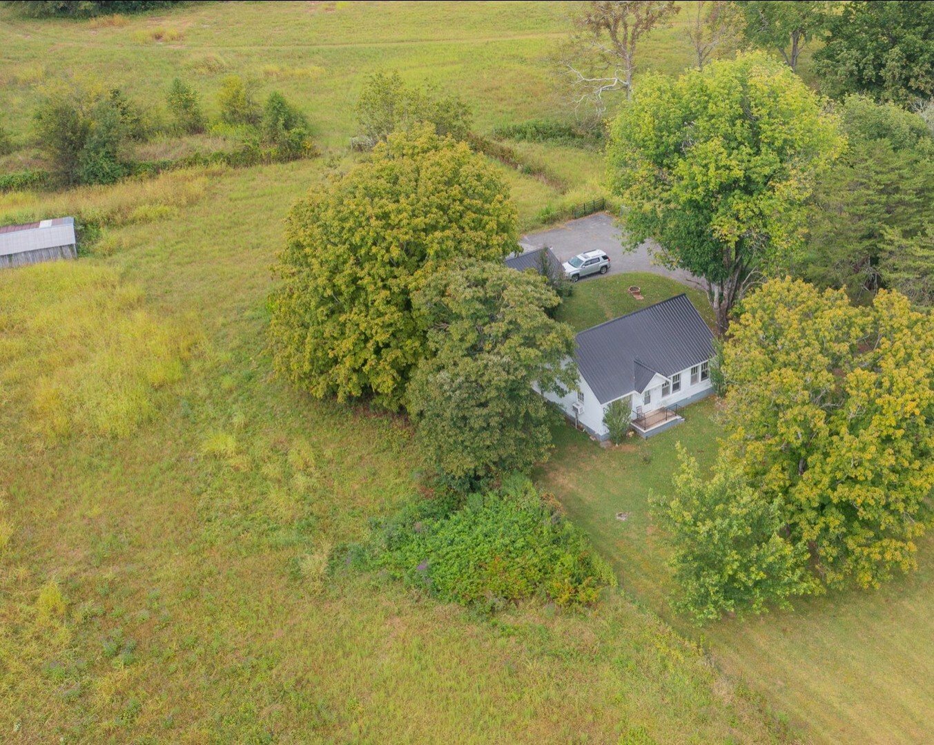 Property Photo:  4695 Carthage Hwy  TN 37087 