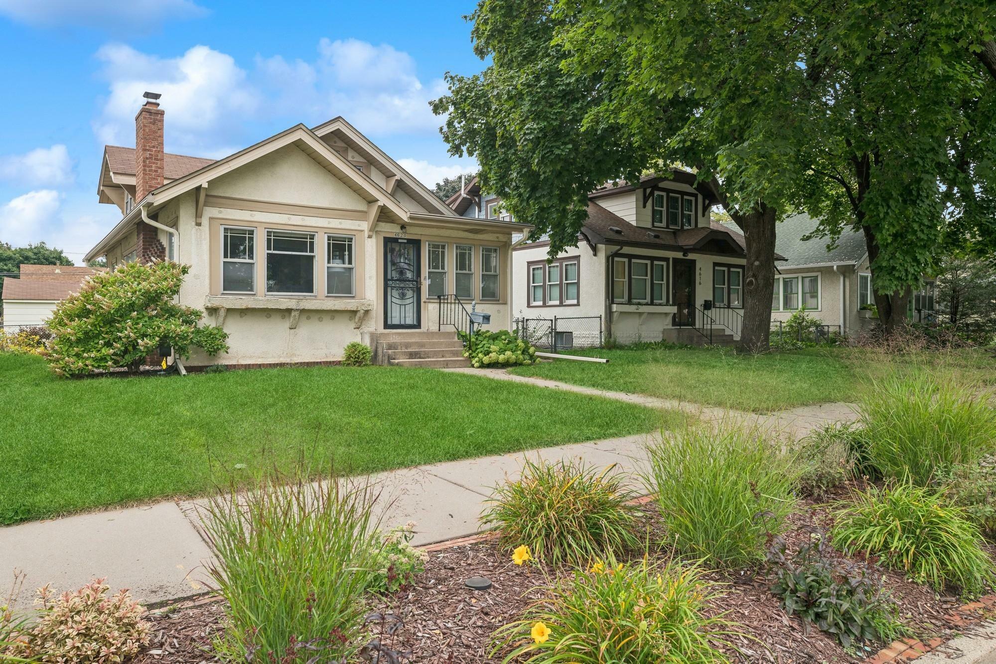 Property Photo:  4620 Portland Avenue  MN 55407 