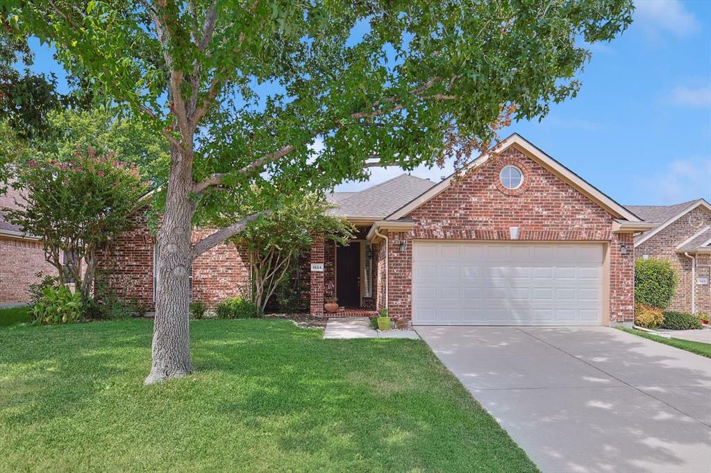 Property Photo:  1824 Honey Mesquite Lane  TX 75028 