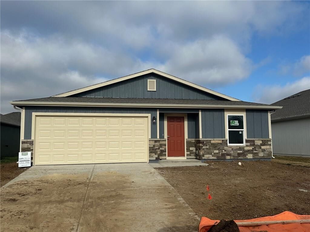 Property Photo: 1700 Maci Street MO 64012