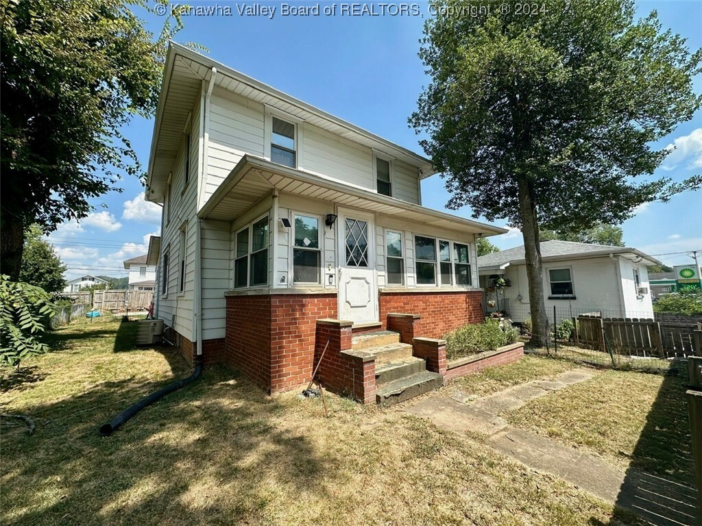 2312 Kanawha Terrace  Saint Albans WV 25177 photo