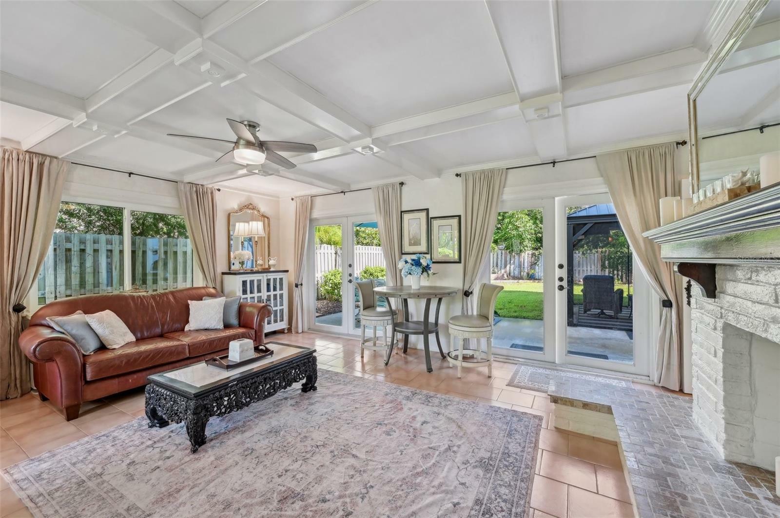 Property Photo: 608 Armada Road S FL 34285