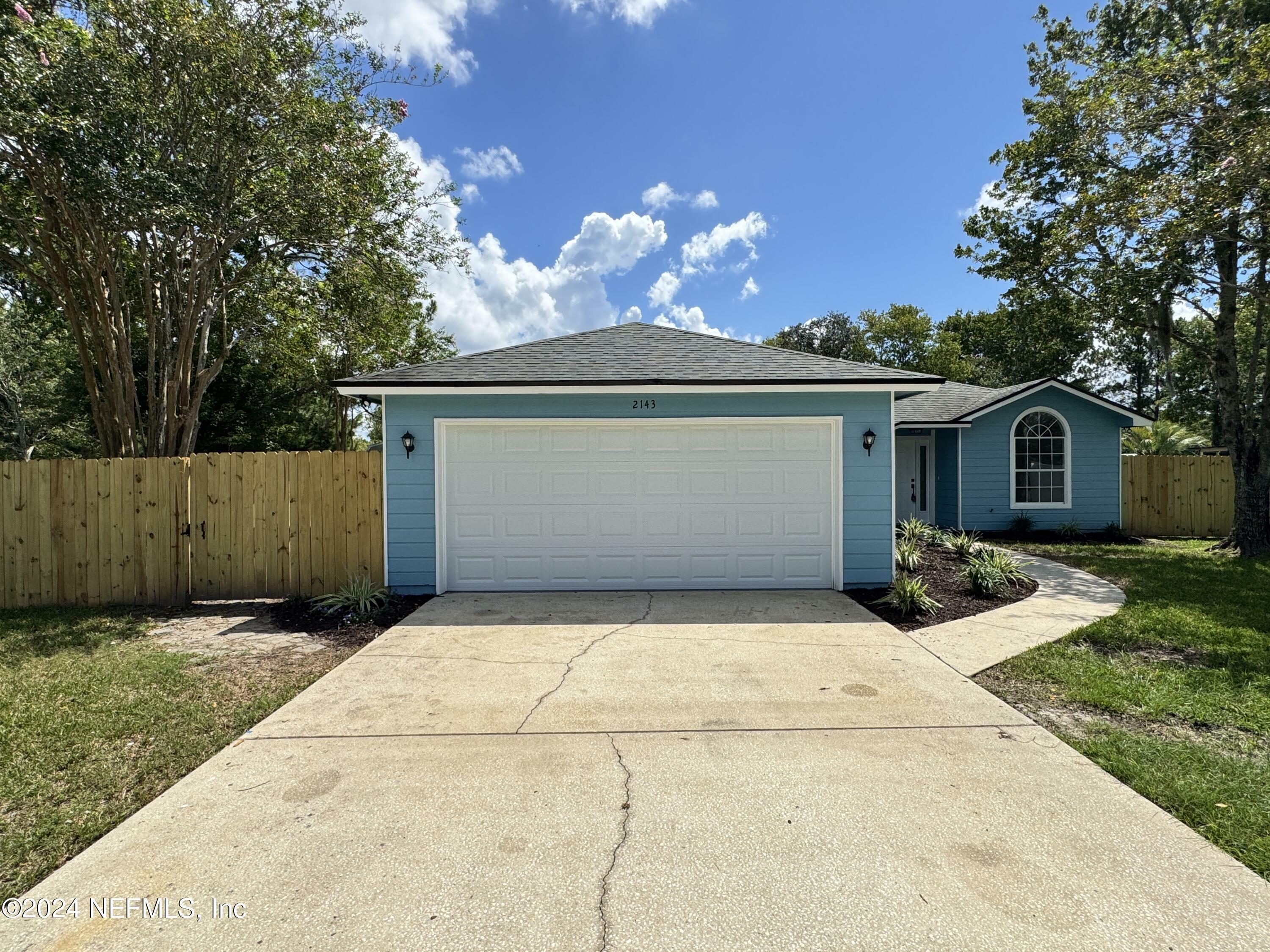 Property Photo:  2143 Orangewood Street  FL 32068 