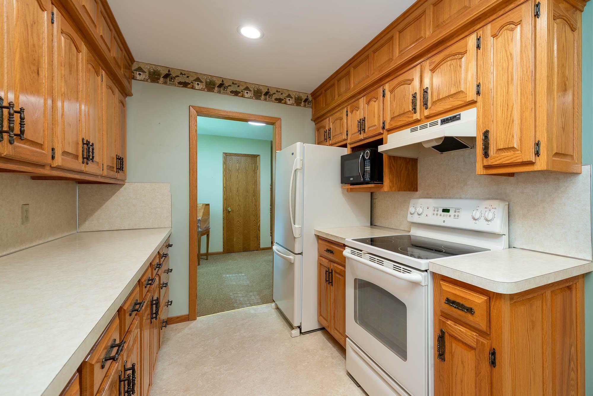 Property Photo:  919 Pfau Street  MN 56001 