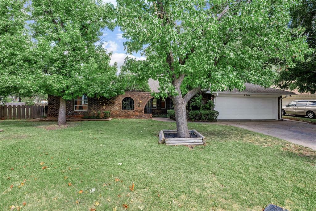 Property Photo:  6701 Crow Circle  OK 73132 