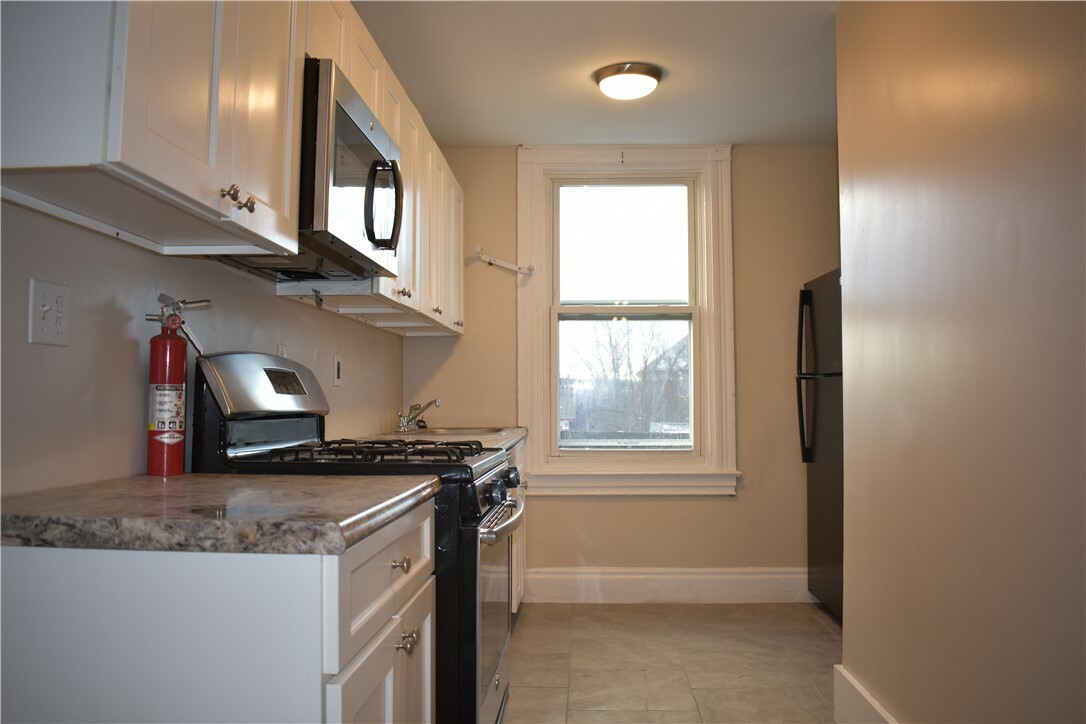 Property Photo:  6040 Stanton Ave 3  PA 15206 