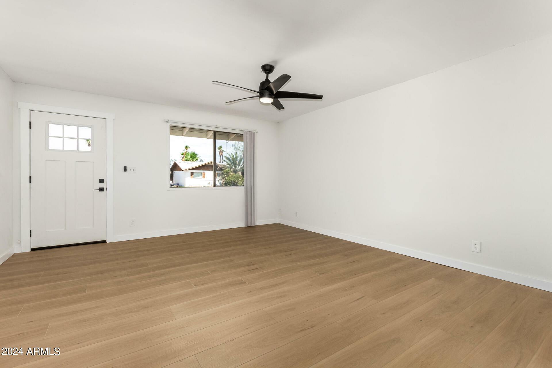 Property Photo:  713 W 19th Street  AZ 85281 