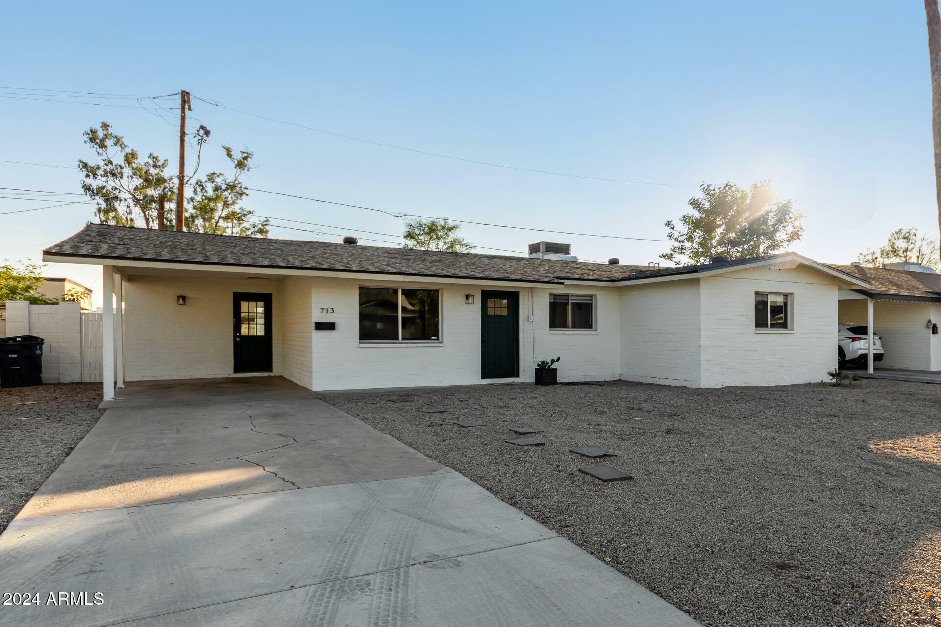 Property Photo:  713 W 19th Street  AZ 85281 