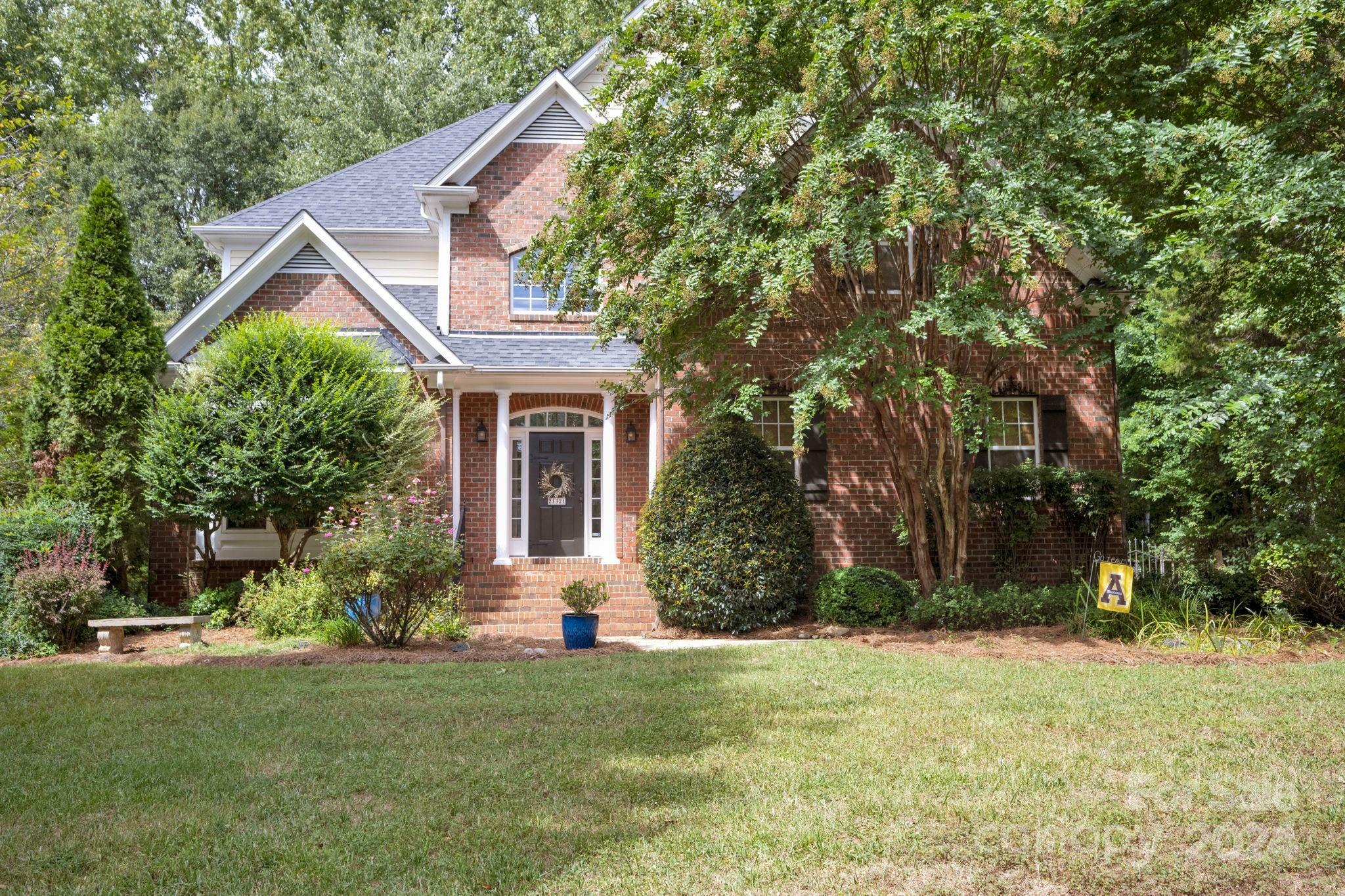 Property Photo:  21321 Summerbrook Drive  NC 28031 