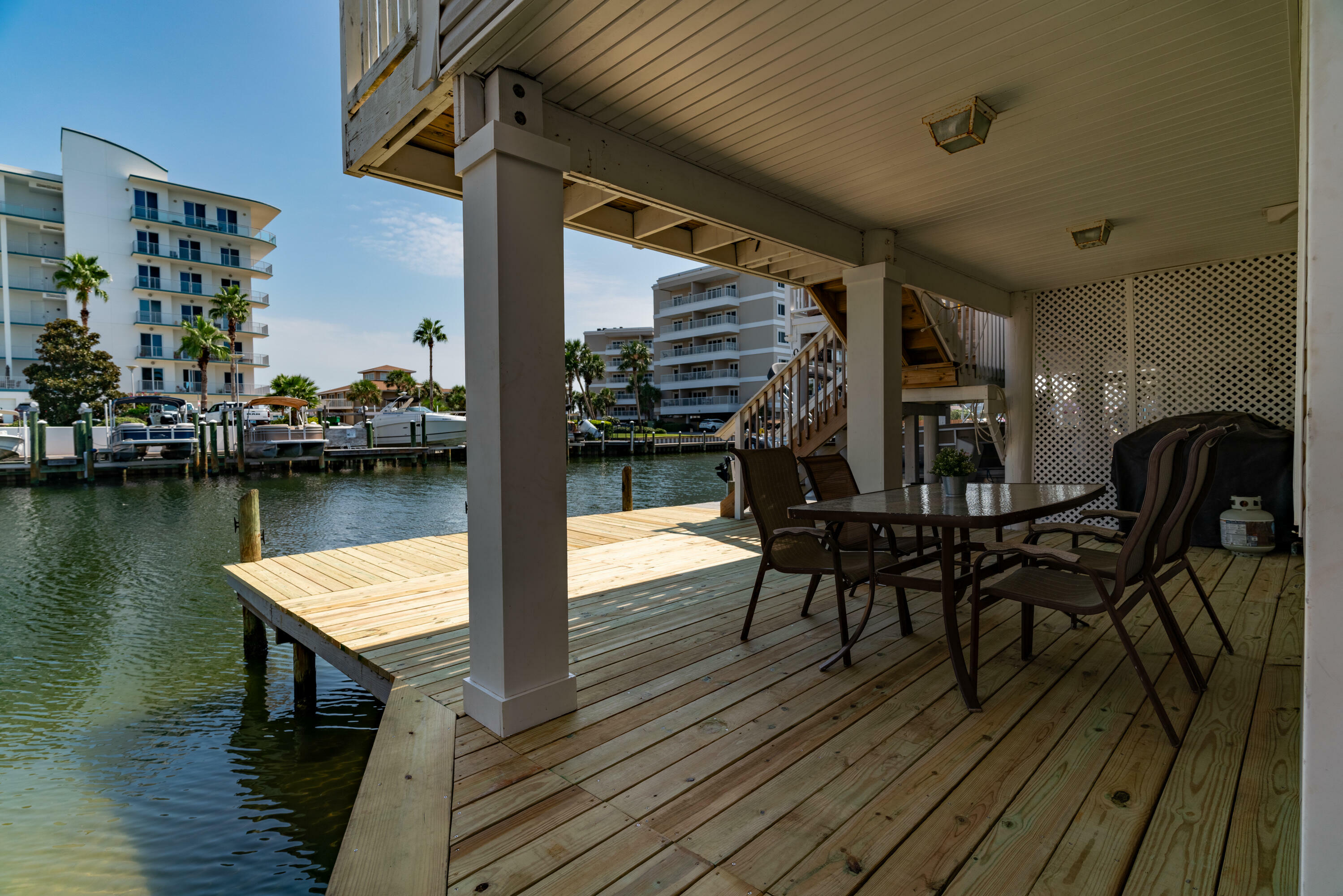 Property Photo:  445 Gulf Shore Drive Unit 8  FL 32541 