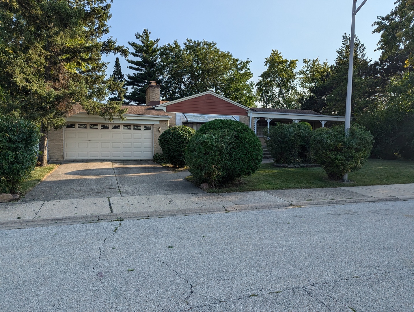 Property Photo:  8325 W Farragut Avenue  IL 60706 