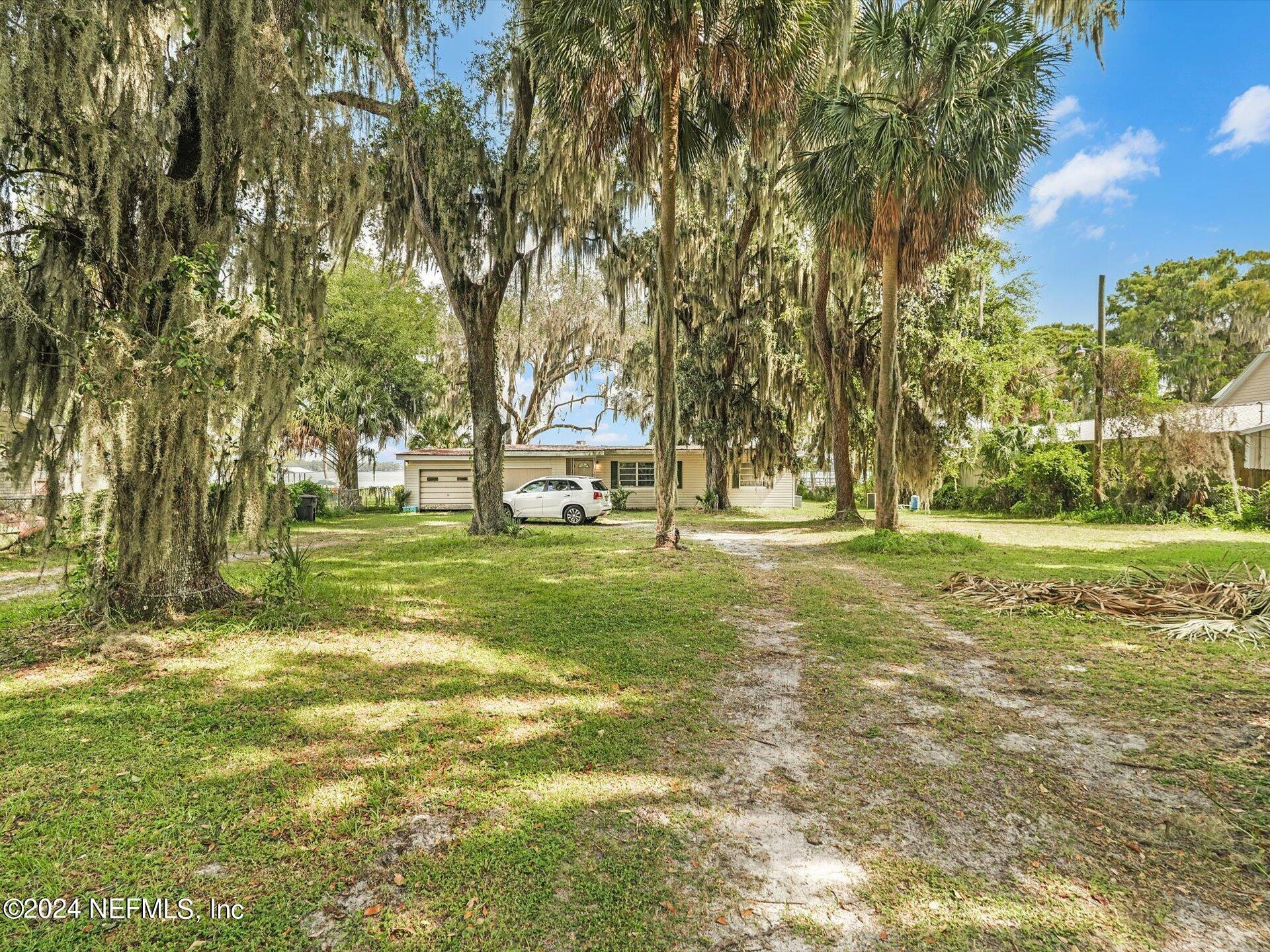 Property Photo:  169 W Grandview Drive  FL 32131 