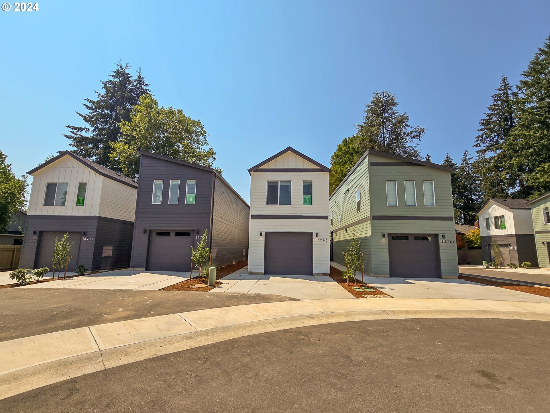 Property Photo:  13773 NE 20th Cir  WA 98684 