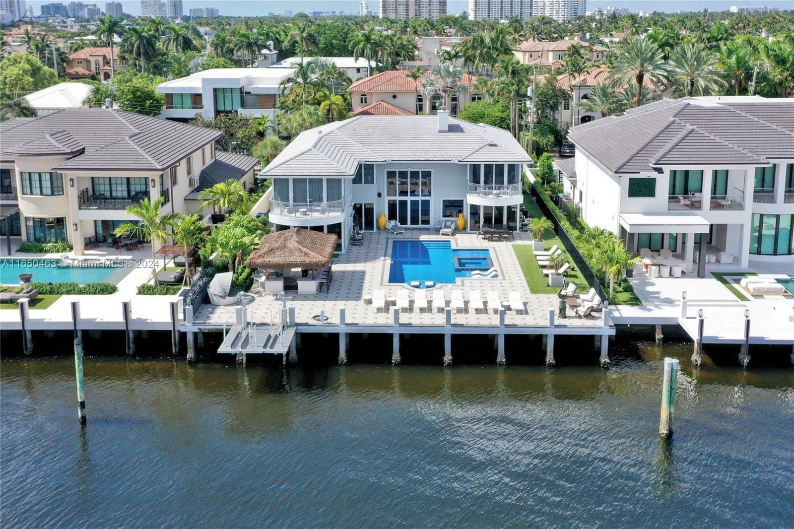 Property Photo:  2533 Aqua Vista Blvd  FL 33301 