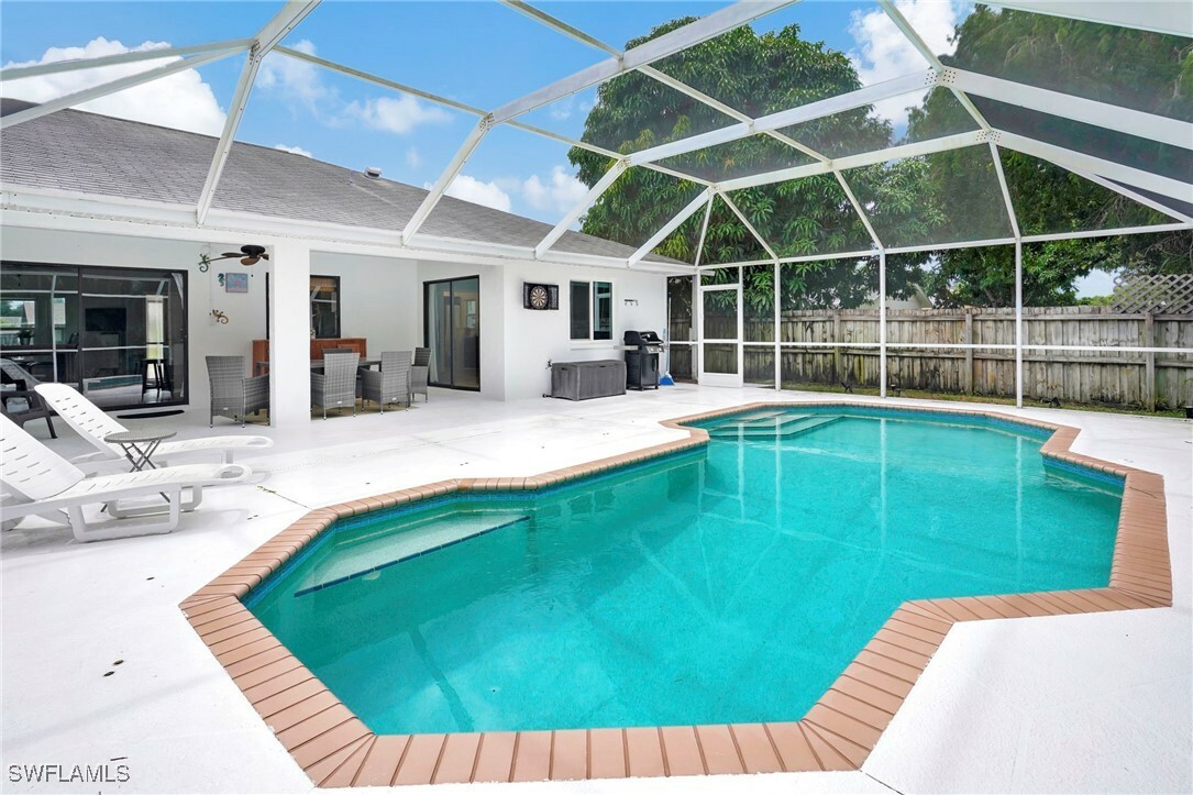 Property Photo:  1305 Granada Boulevard  FL 34103 