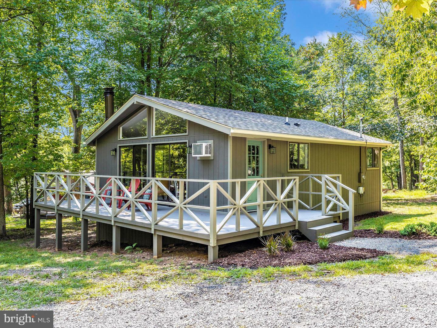 Property Photo:  15 Oneida Trail  WV 25427 