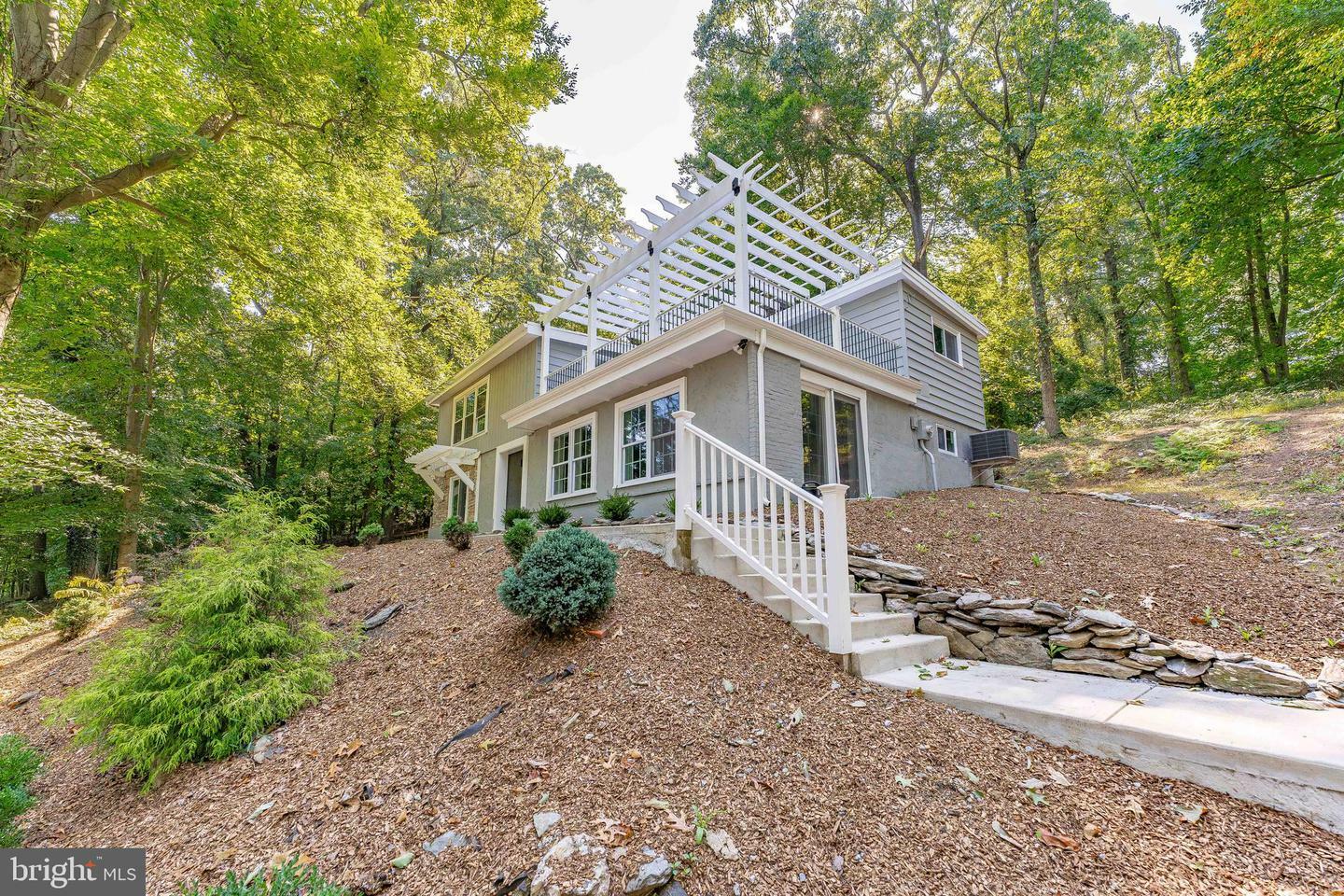 Property Photo:  422 Spackman Lane  PA 19341 