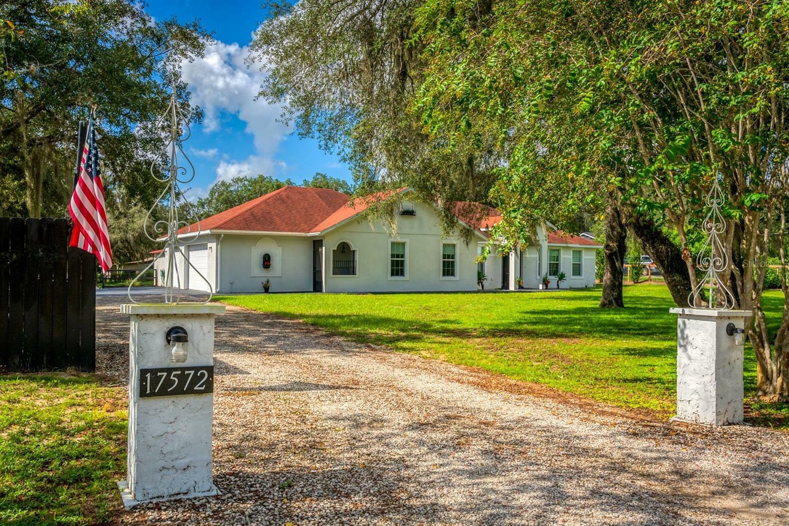 Property Photo:  17572 Davenport Road  FL 34787 