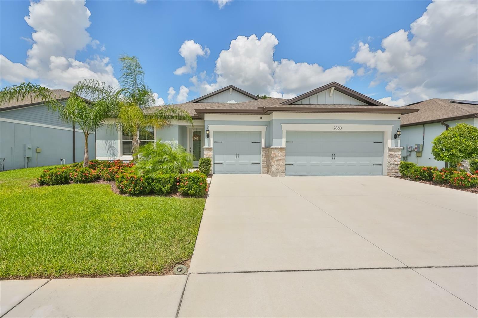 Property Photo:  2860 Buckhorn Forest Drive  FL 33594 