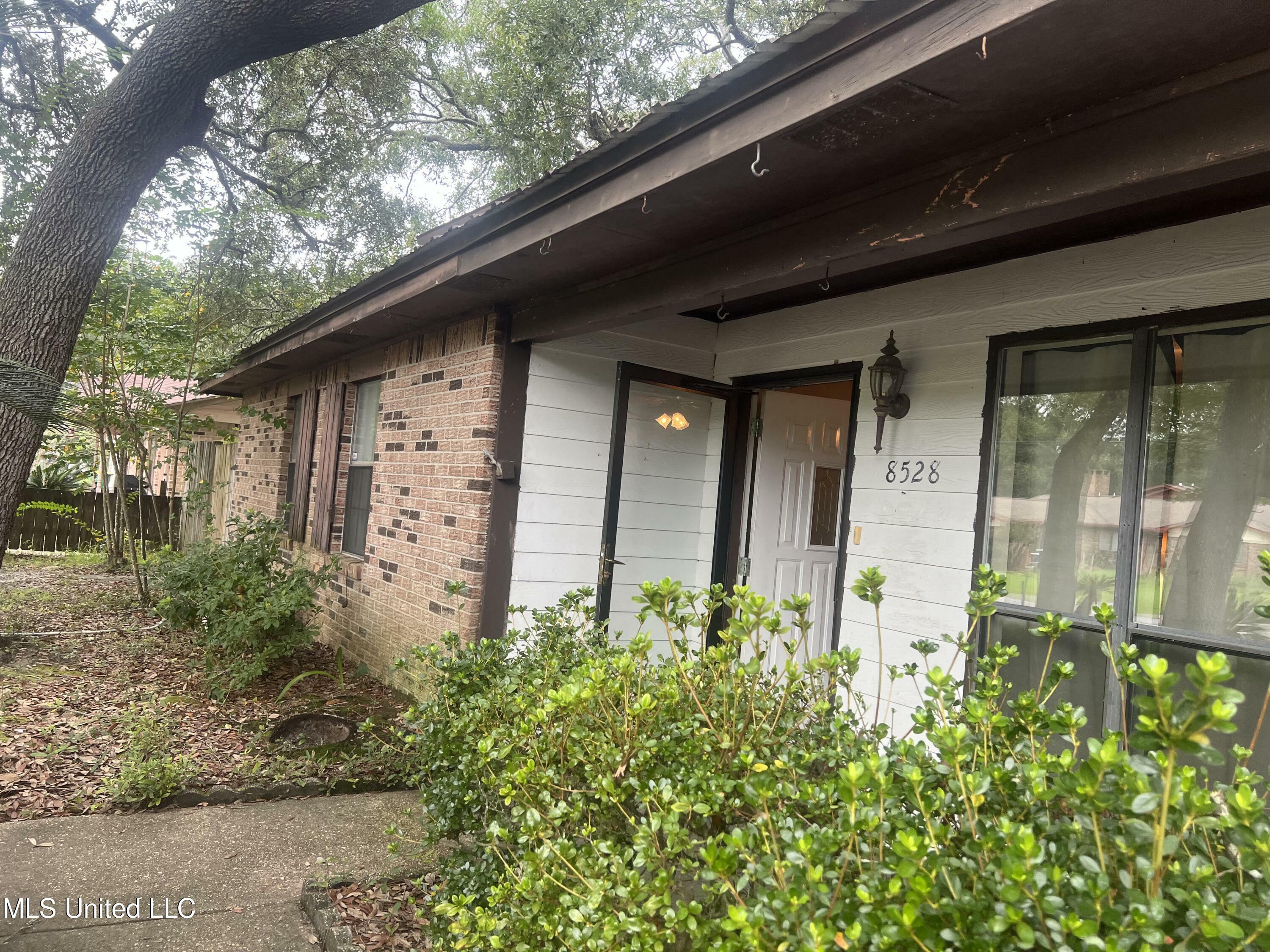 Property Photo:  8528 Mermaid Avenue  MS 39564 