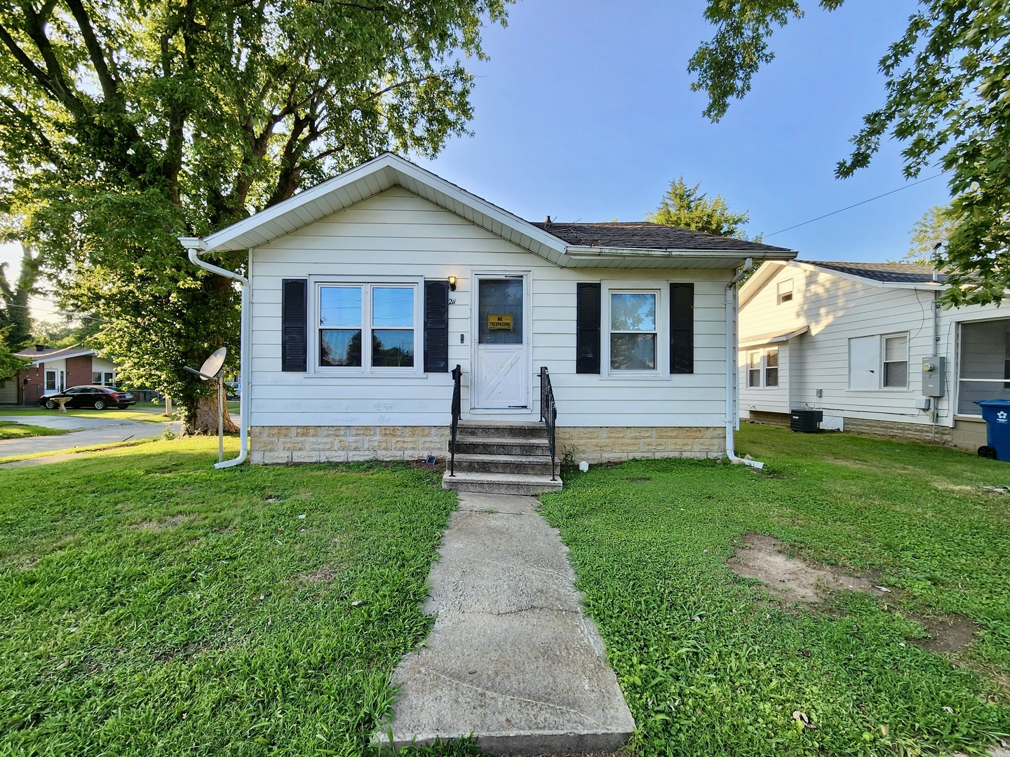 Property Photo:  211 Charles Street  IL 62890 