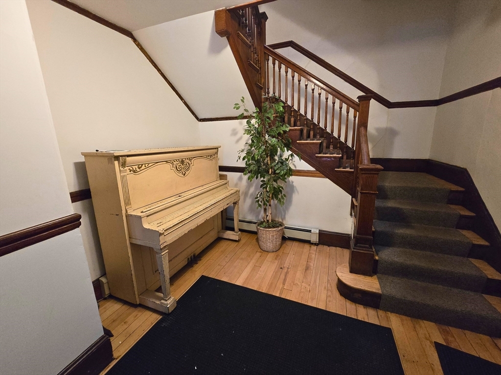 Property Photo:  8-10 Chatham Street 5  MA 02139 