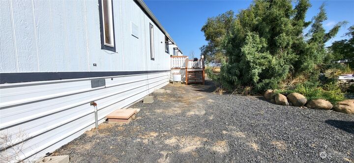 Property Photo: 2923 Road 11 NE WA 98837
