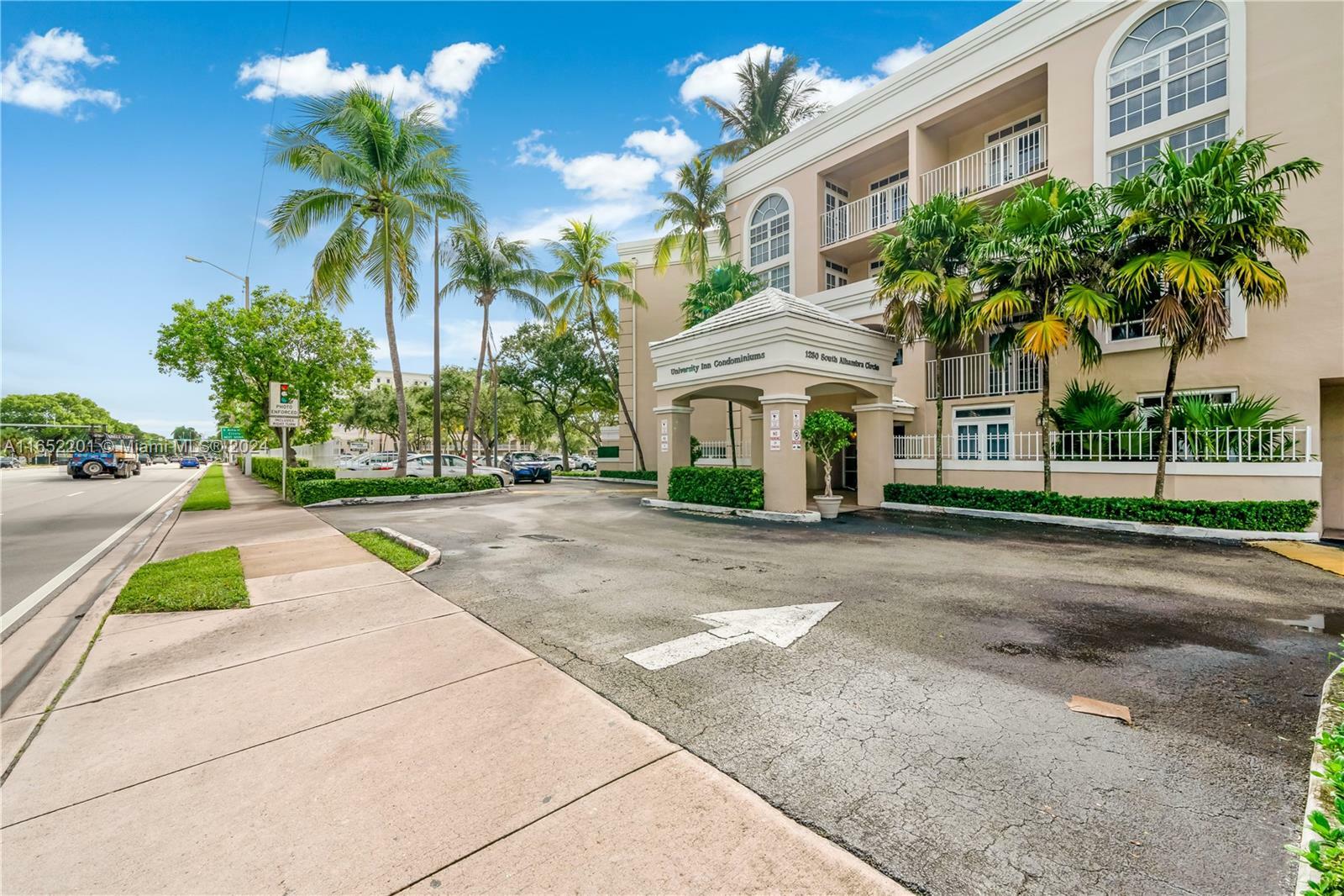 1280 S Alhambra Cir 1411  Coral Gables FL 33146 photo