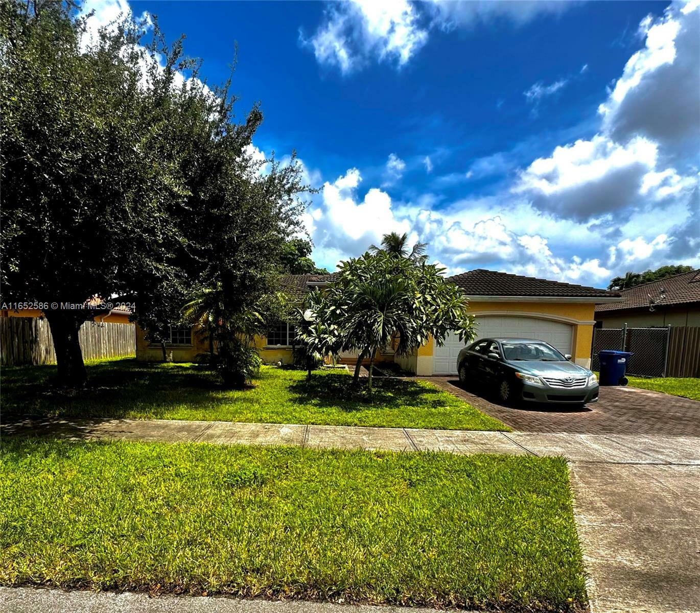 18307 SW 151st Ave  Miami FL 33187 photo