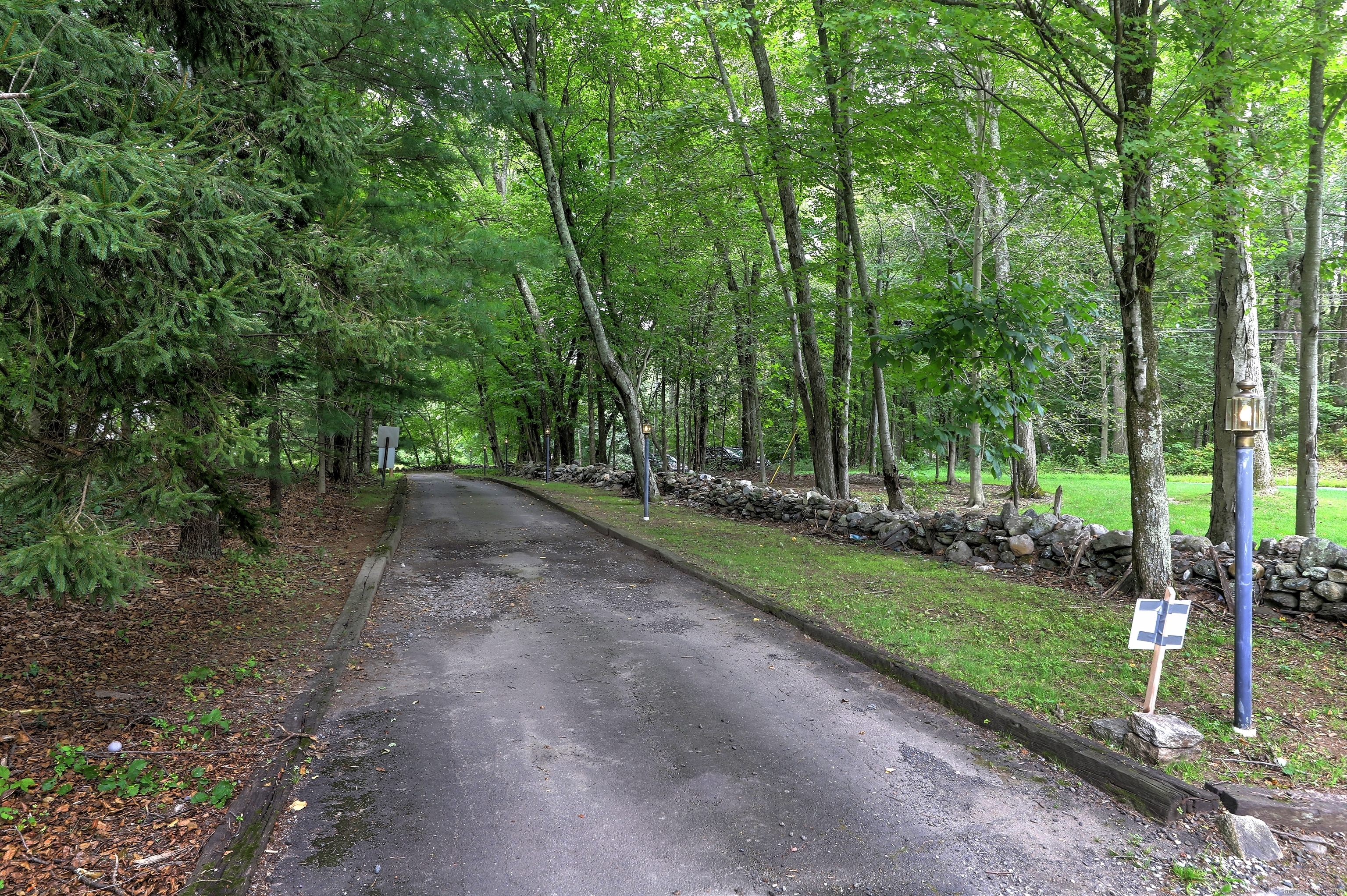 Property Photo: 38 Ox Bow Lane CT 06525