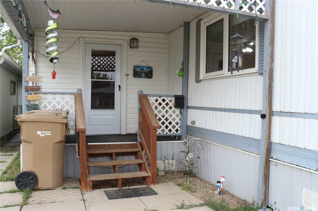 Property Photo:  71 Eastview Trailer Court  SK S6V 5P9 