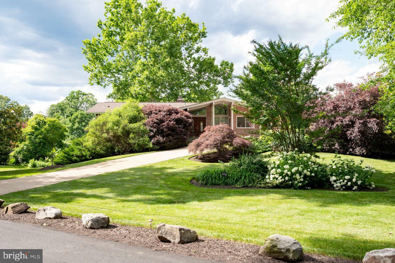 Property Photo:  4716 Neptune Drive  VA 22309 