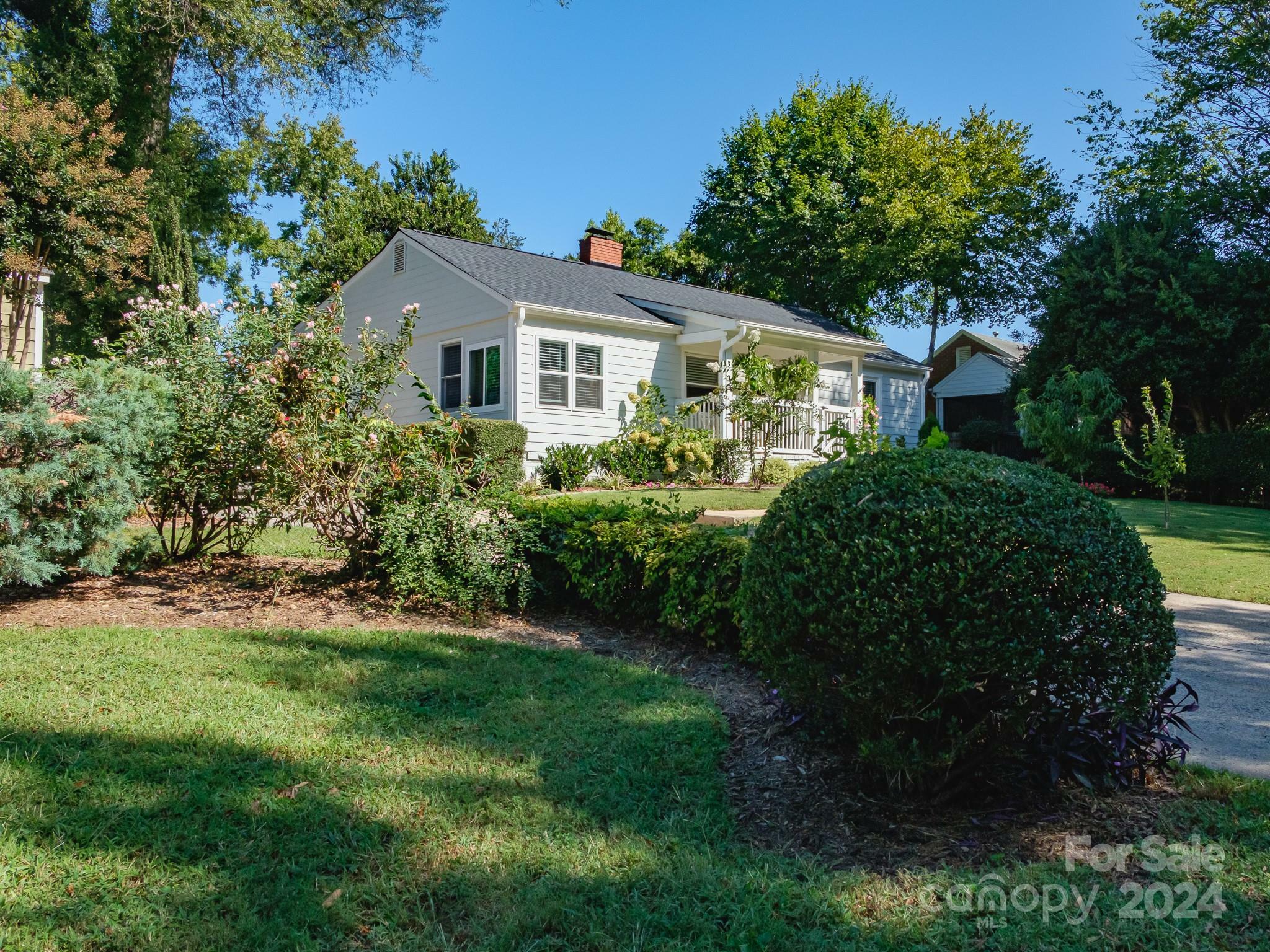 Property Photo:  2839 Virginia Avenue  NC 28205 