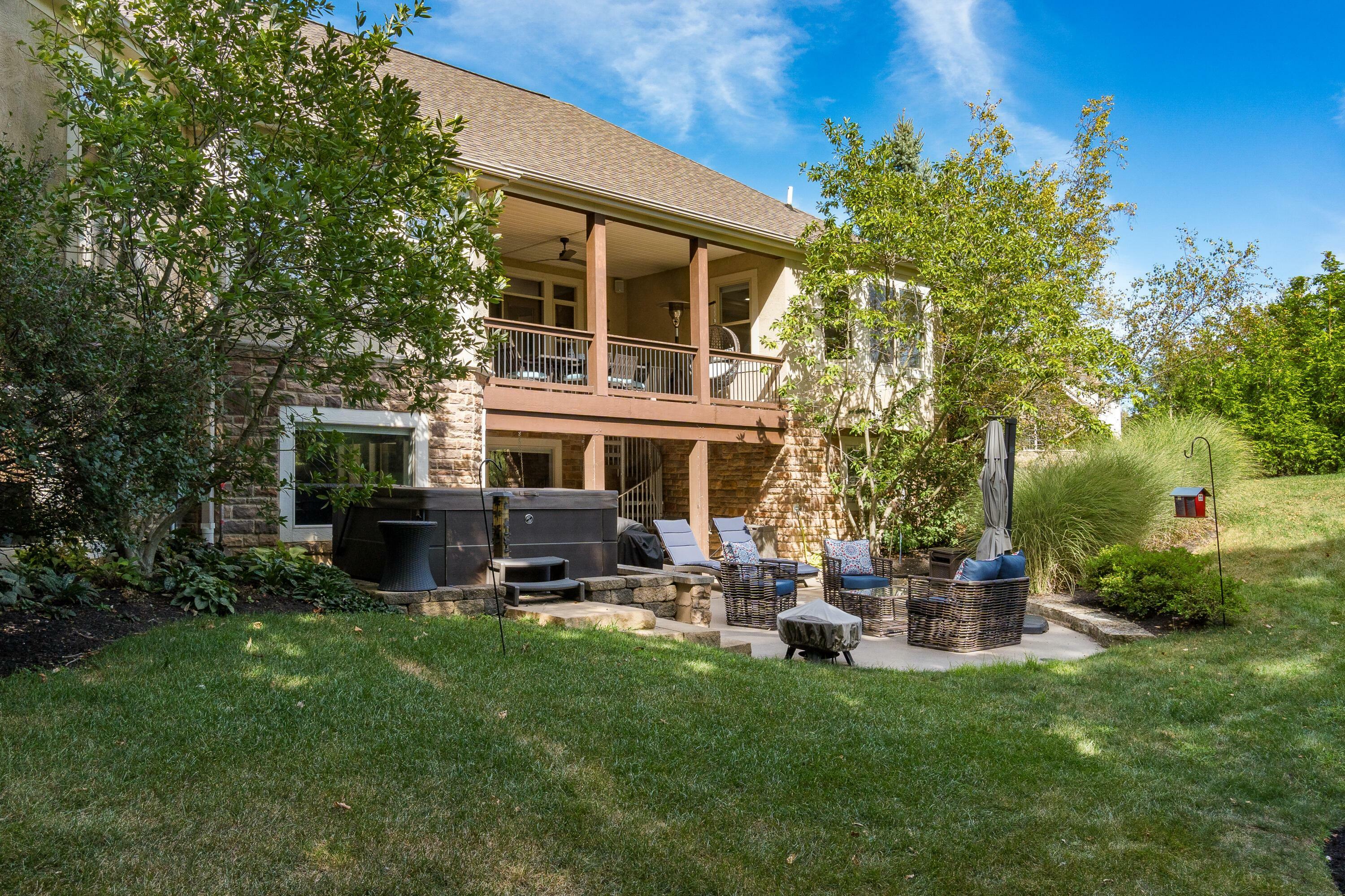 Property Photo:  9458 Pine Creek Drive  OH 43065 