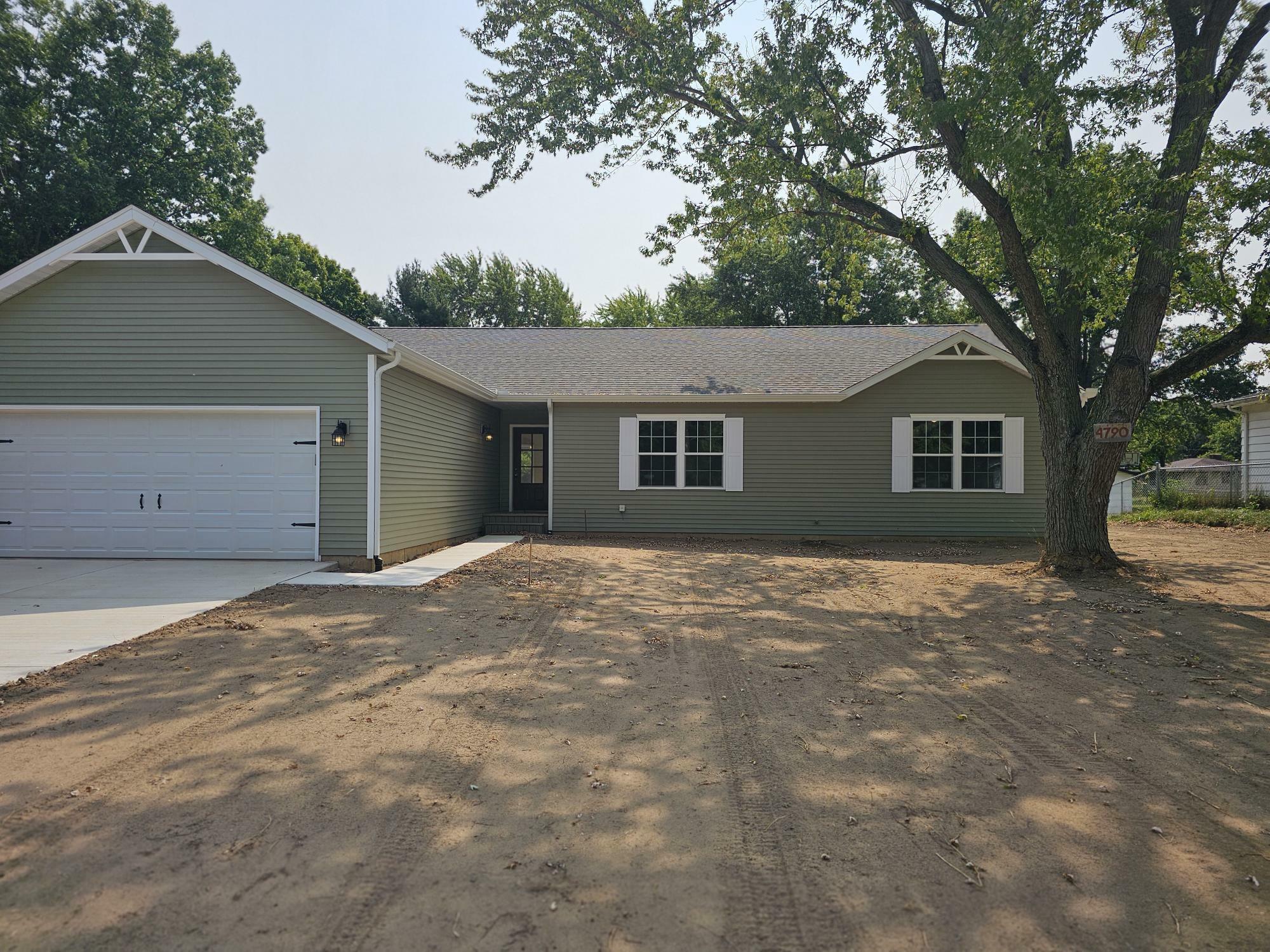 Property Photo:  4790 Woodside Drive  MI 49107 