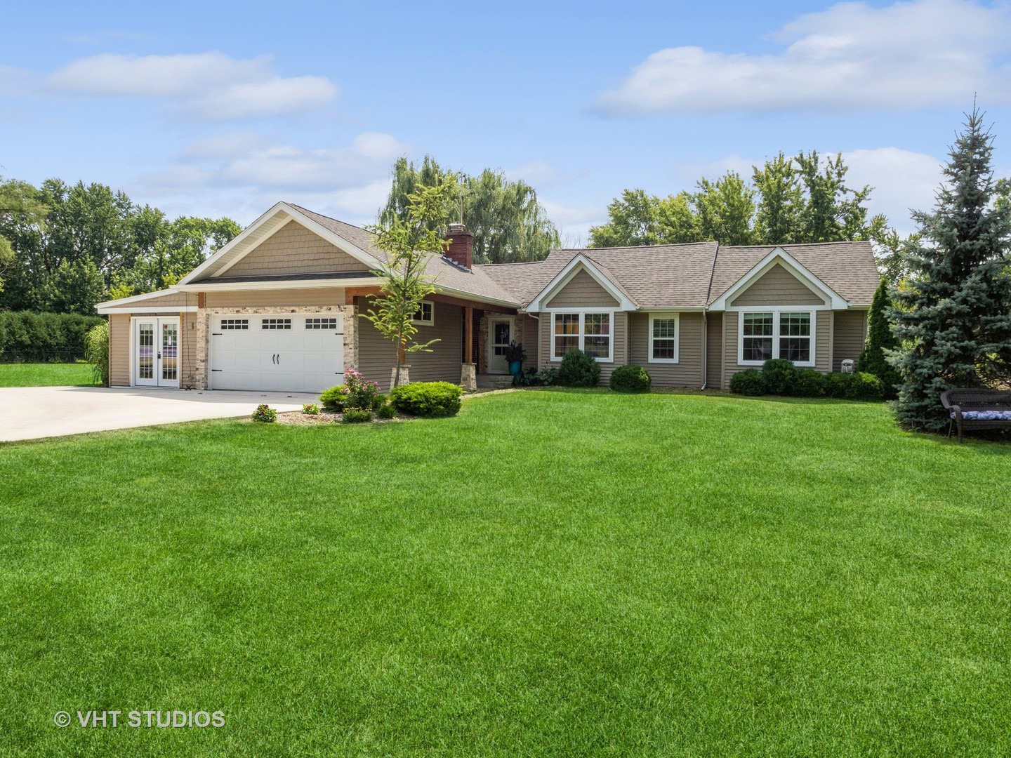 Property Photo:  119 Valley View Drive  IL 60050 