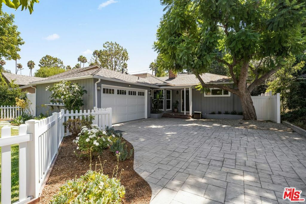 Property Photo:  13332 Valleyheart Drive  CA 91423 