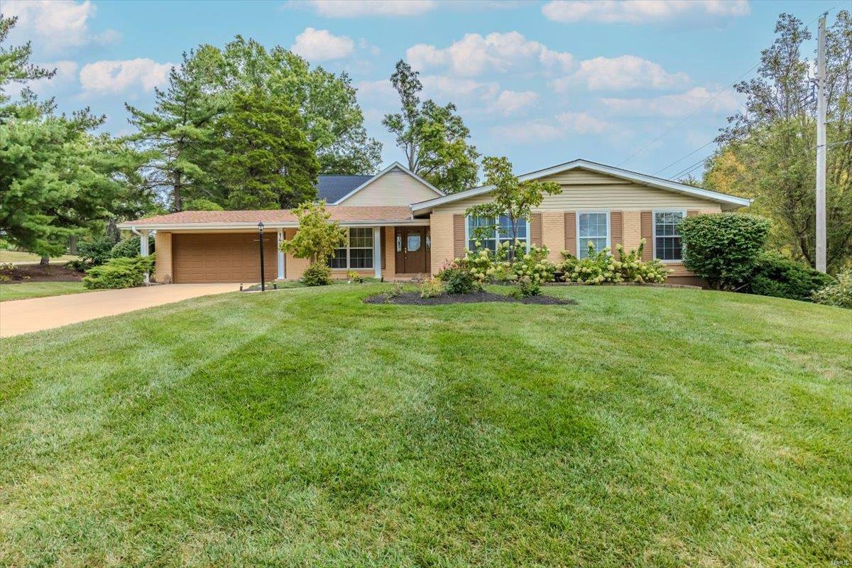 Property Photo:  1466 Land O Lakes Drive  MO 63146 