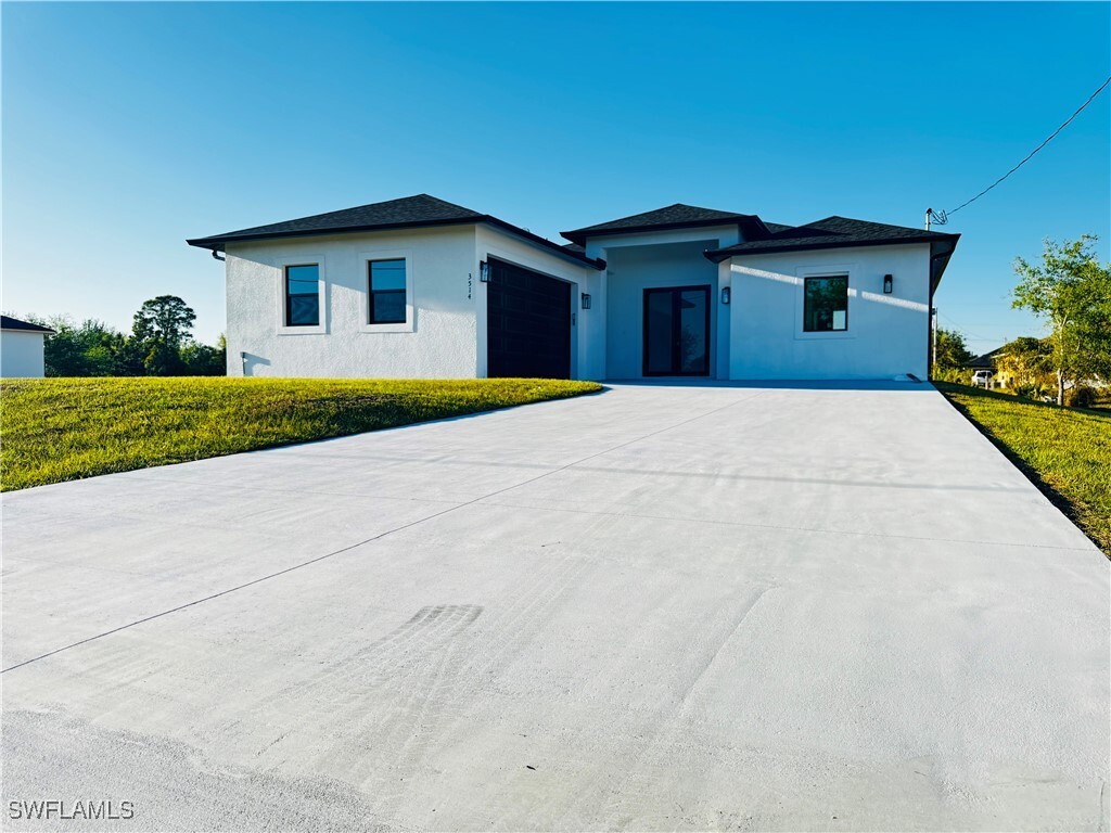 Property Photo: 3514 25th Street SW FL 33976