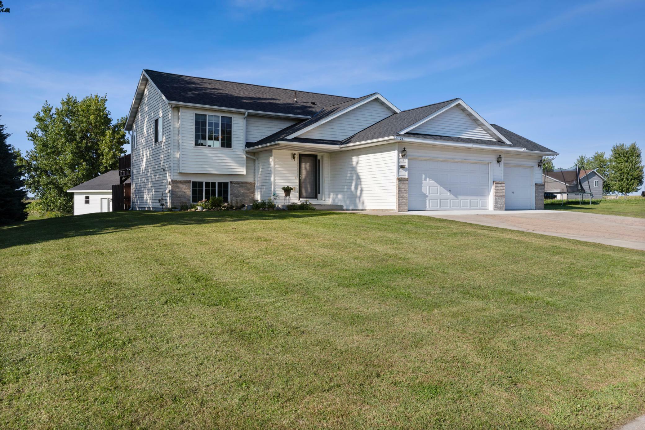 Property Photo: 221 Glen Lane N MN 55389